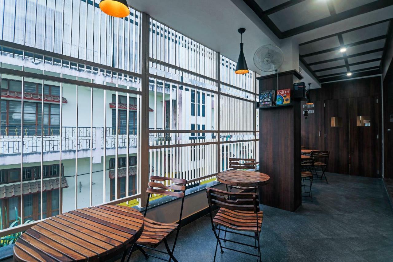 Hotel Gulmohar Grand Jorhāt Exterior photo