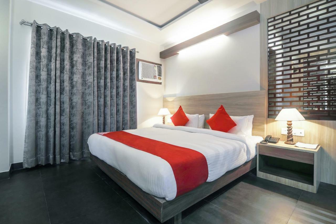 Hotel Gulmohar Grand Jorhāt Exterior photo
