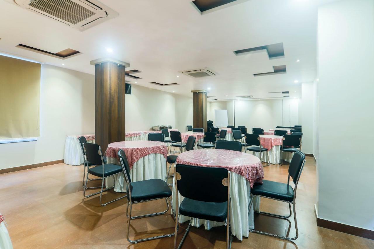 Hotel Gulmohar Grand Jorhāt Exterior photo