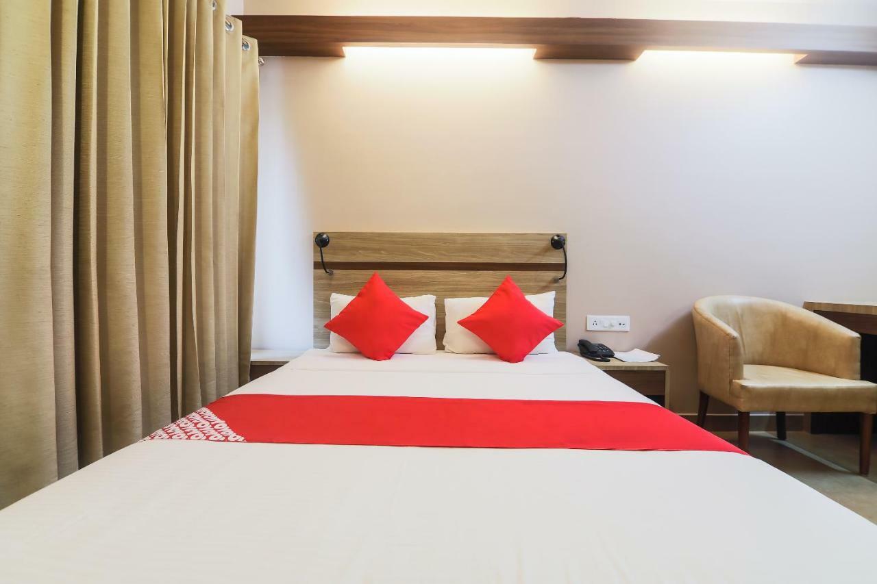 Hotel Gulmohar Grand Jorhāt Exterior photo